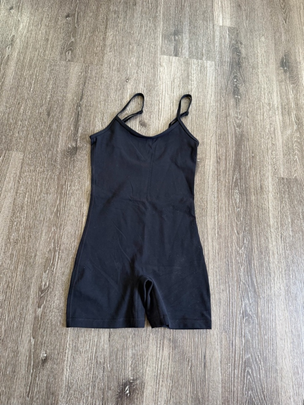 Aritzia TnAction Performance Tank Top in Black